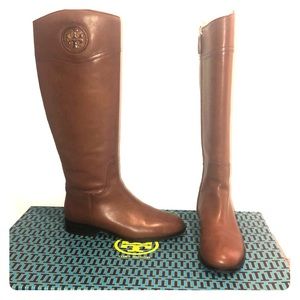 Tory Burch Ashlynn Riding Boot, size 8